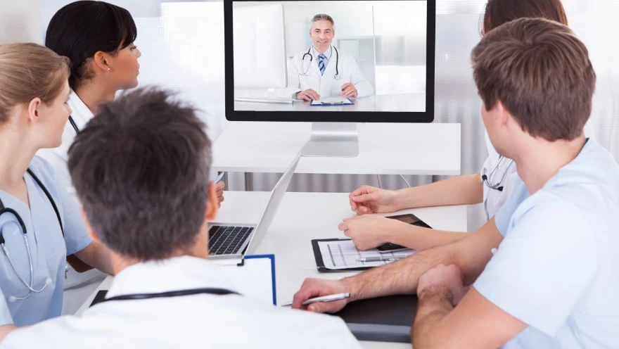 Medical staff training remotely with VSight