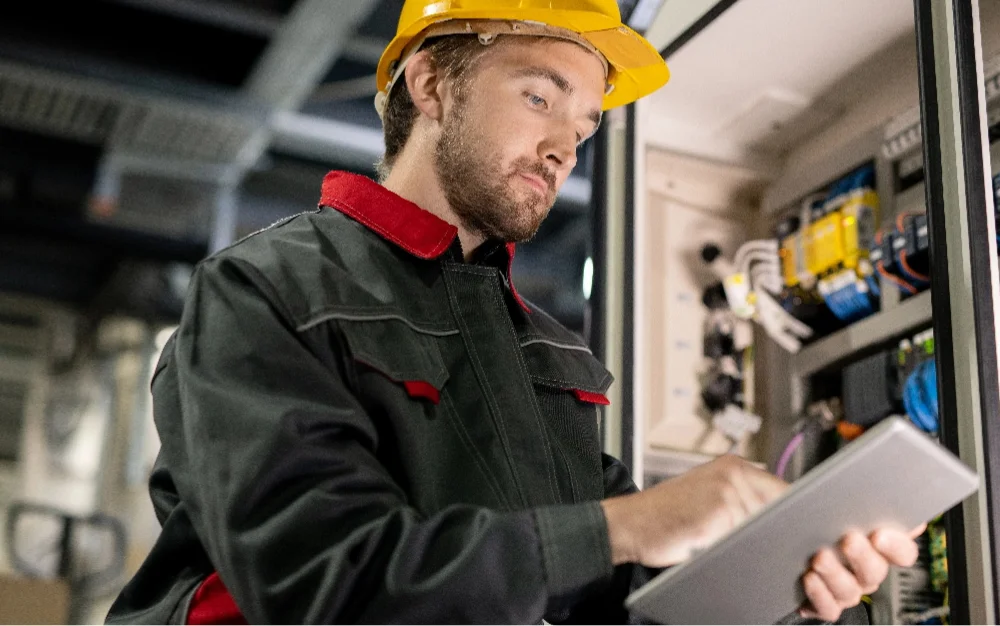 Expert converting work videos into AI-powered training content with VSight